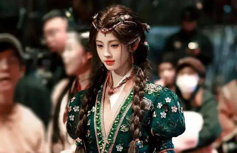 【2026.2.26】王天辰和郭晓婷？很多明星是因为打针才突然瘦？《月鳞绮纪》？华策的自制影视资源项目？封面图